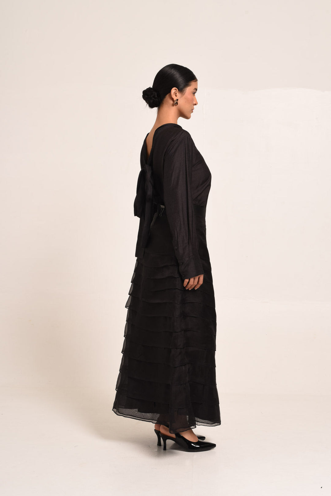 PERÚ BLOUSE WITH TIE UP DETAIL