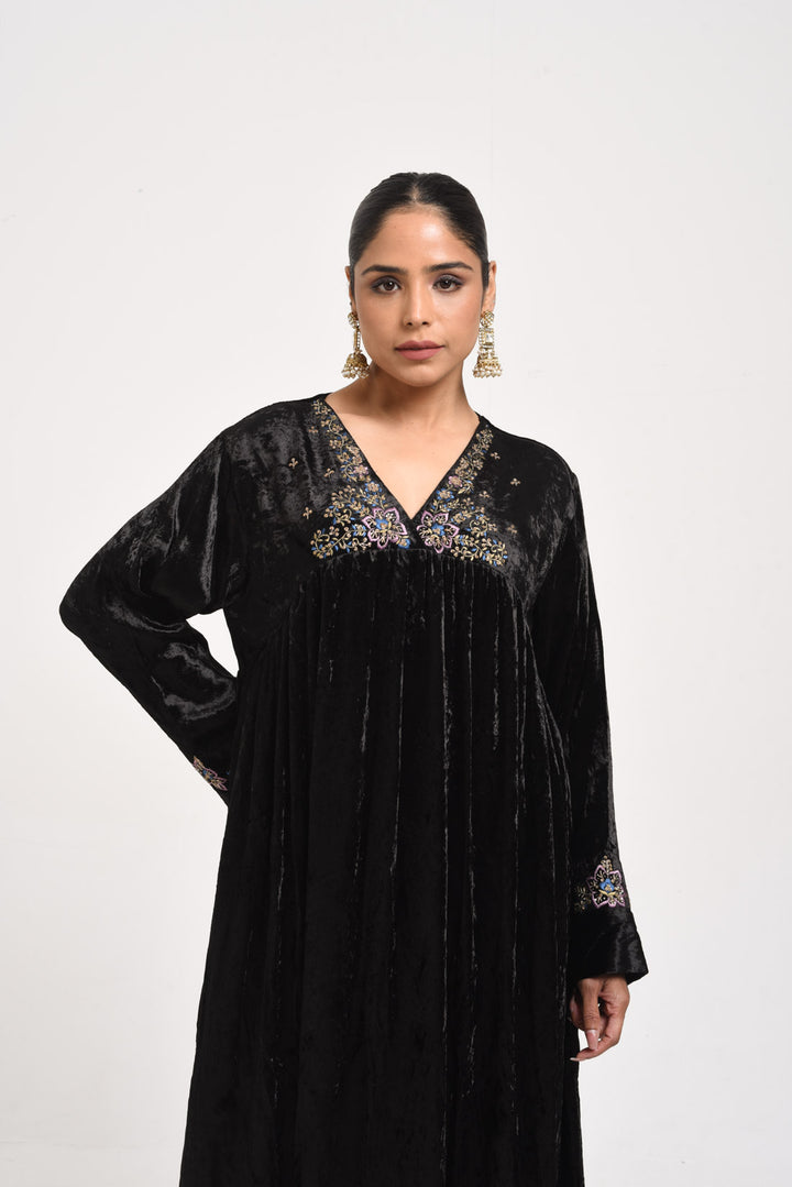 Noor Design 16