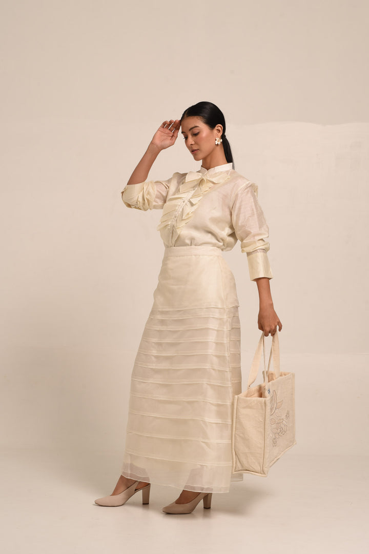 PERÚ ECRU RUFFLED SILK BLOUSE