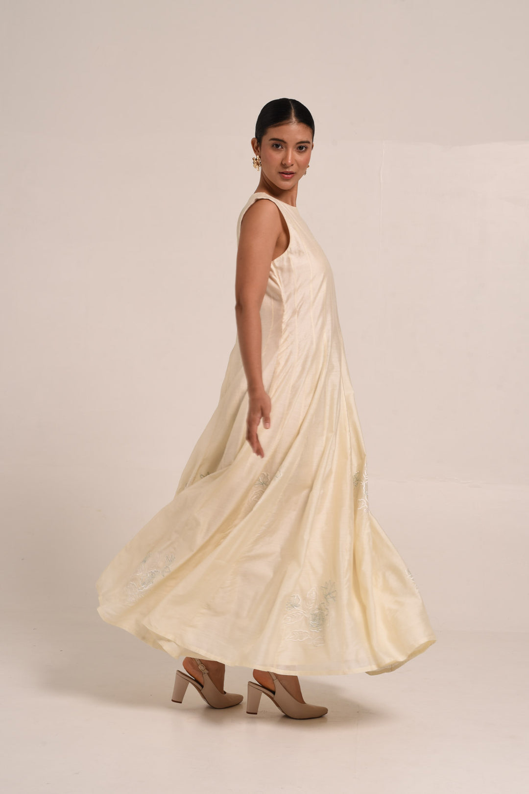 PERÚ ECRU PANELLED DRESS