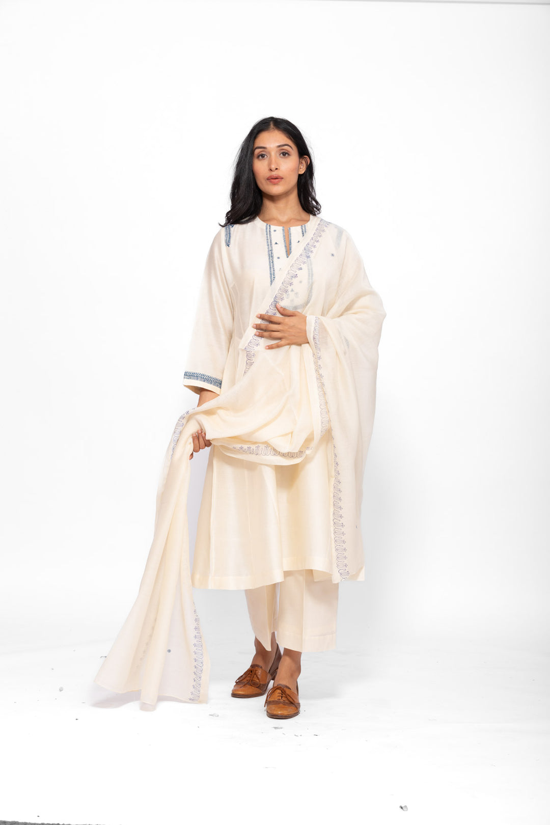 ROSETTE BLUE WHITE LILY GABA TUNIC SET 5