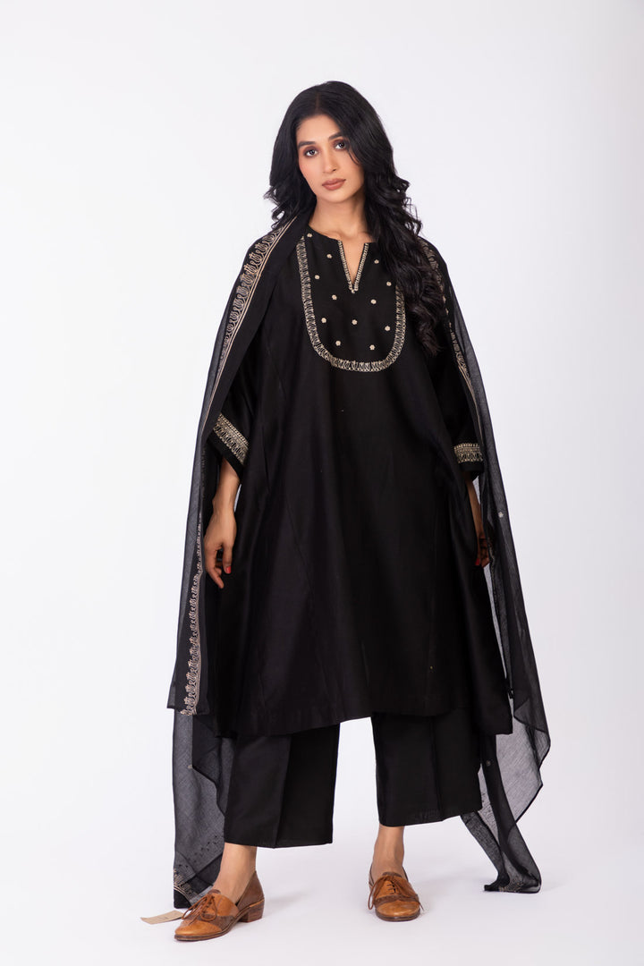 ROSETTE BLACK CHARCOAL INK GABA TUNIC SET