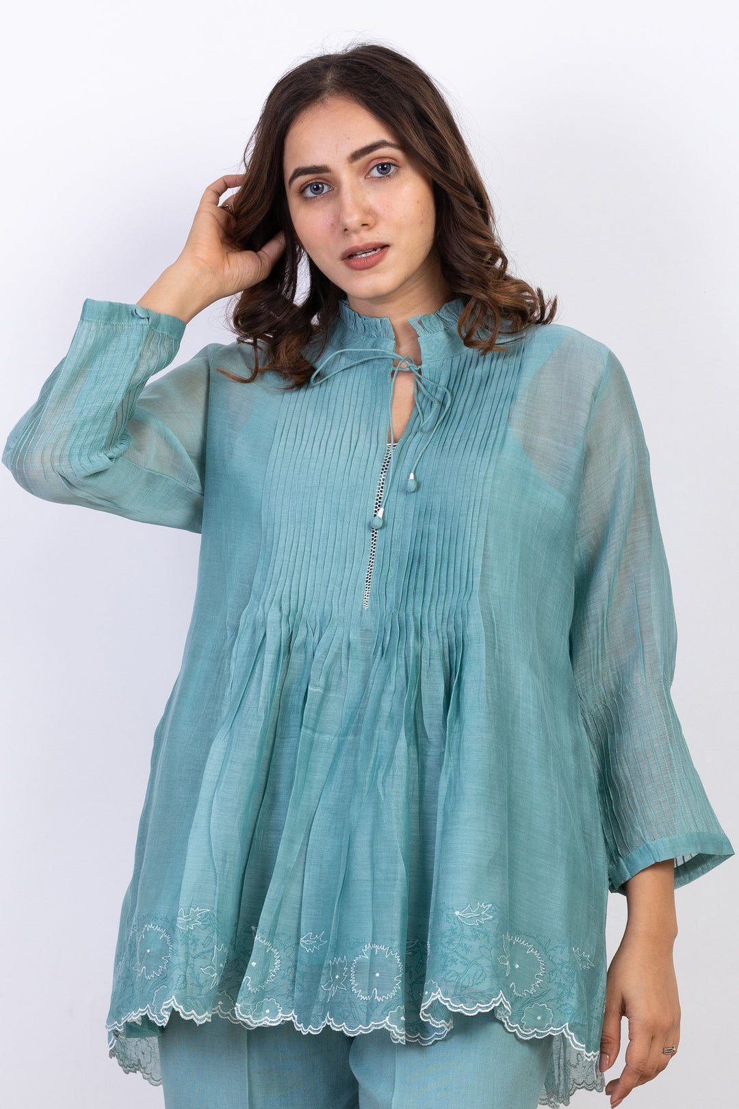 HAILEY SHORT SILK OVERLAY