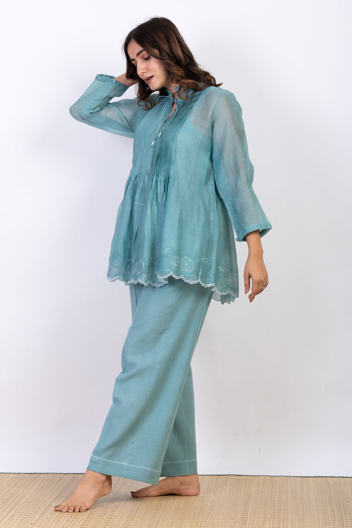HAILEY SHORT SILK OVERLAY