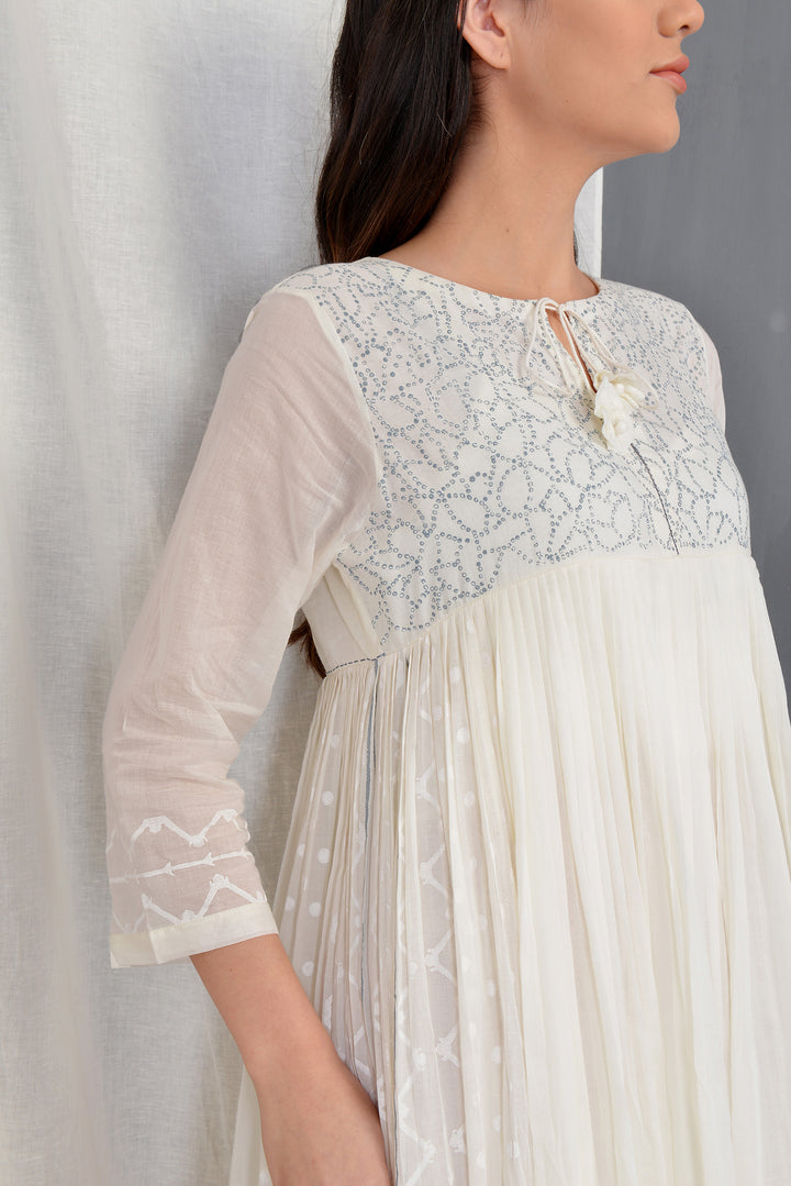 MYOHO ECRU OVERLAY PLEATED DRESS SET