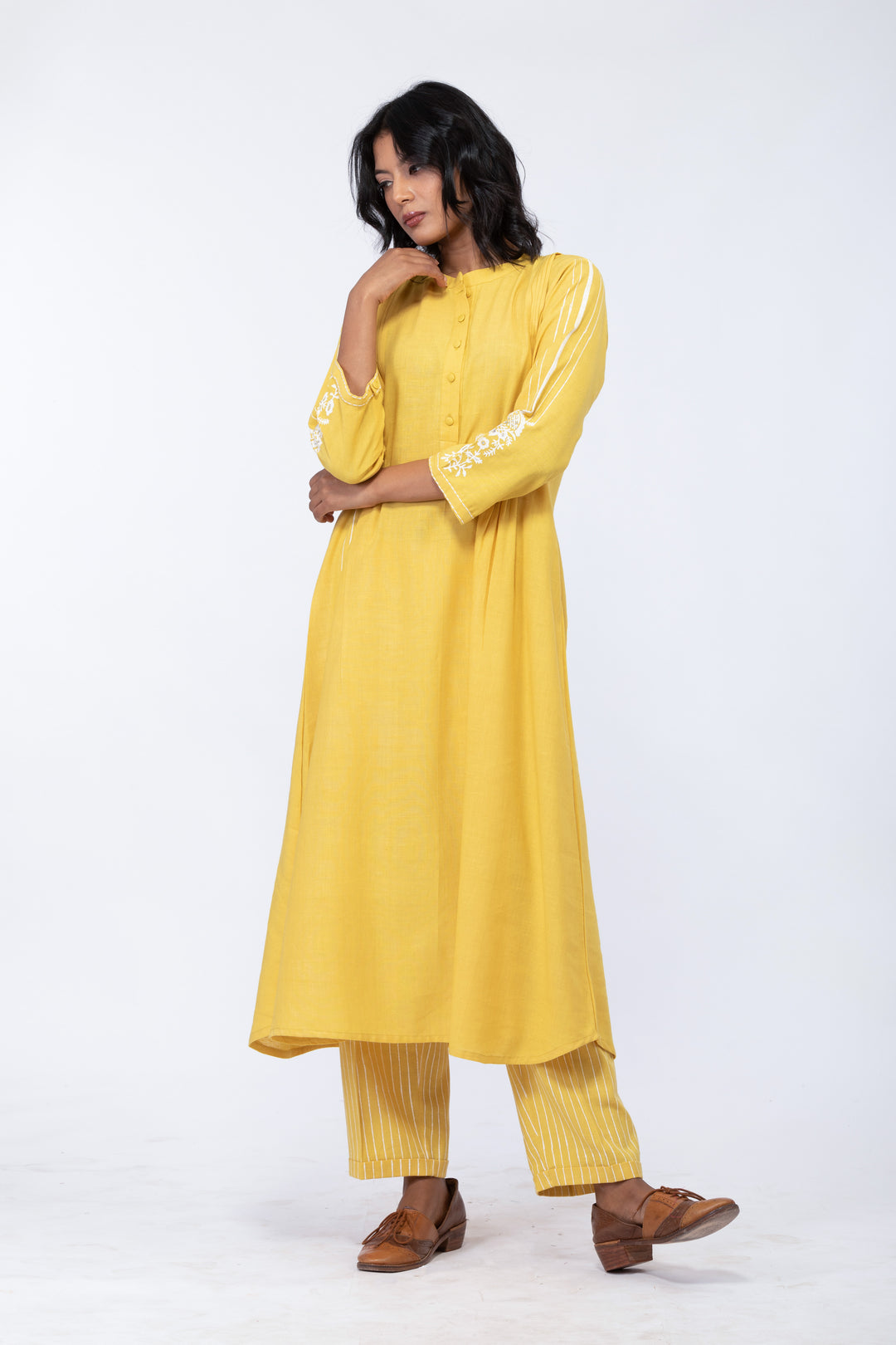 DHALIA AMALTAAS CO-ORD SET