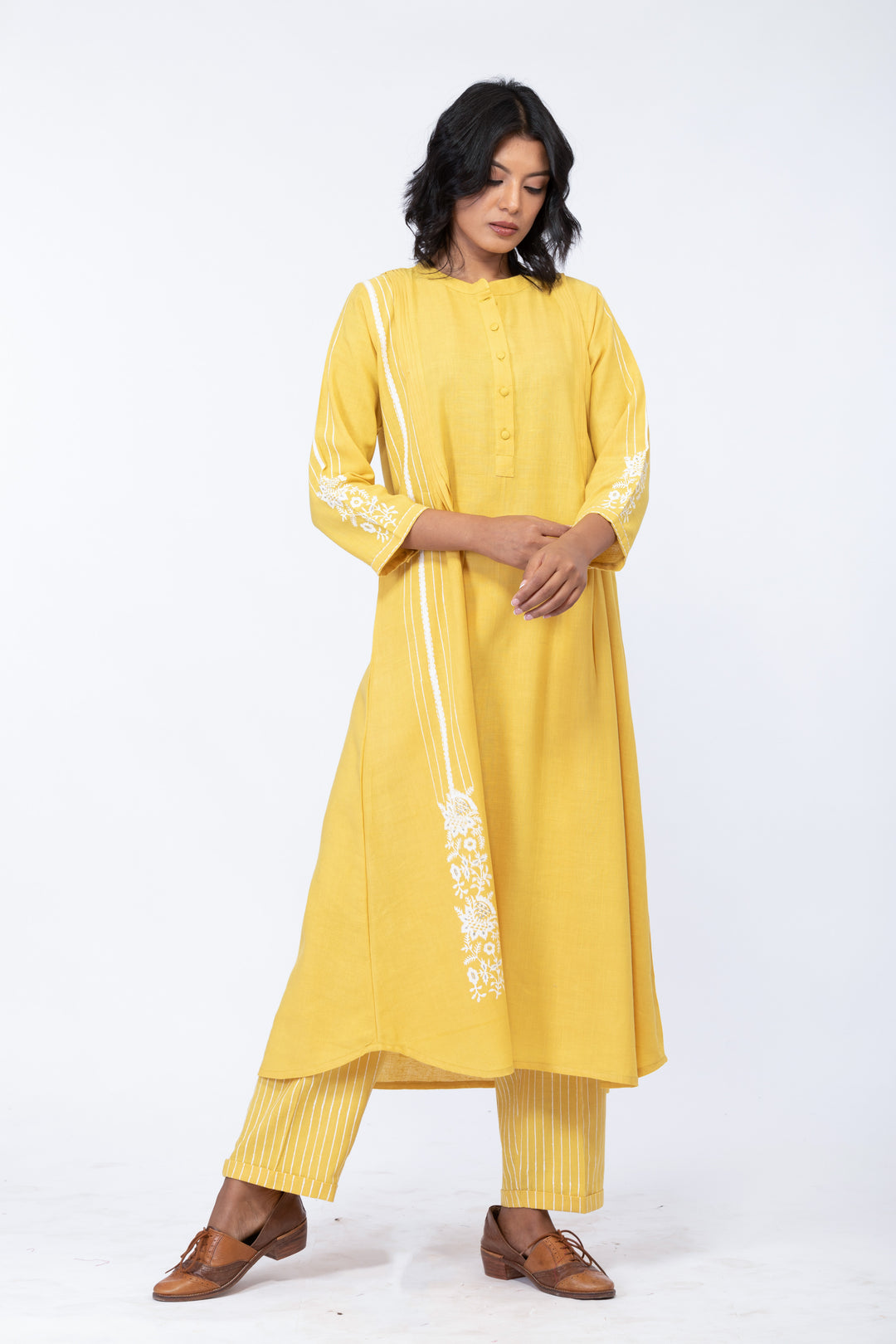 DHALIA AMALTAAS CO-ORD SET