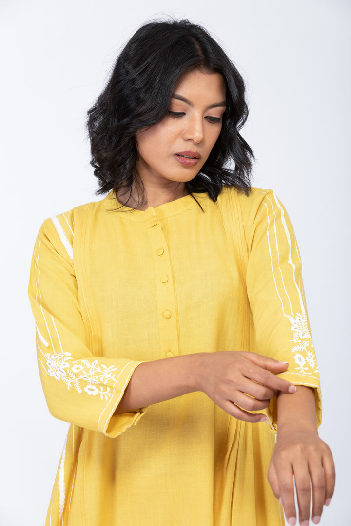 DHALIA AMALTAAS CO-ORD SET