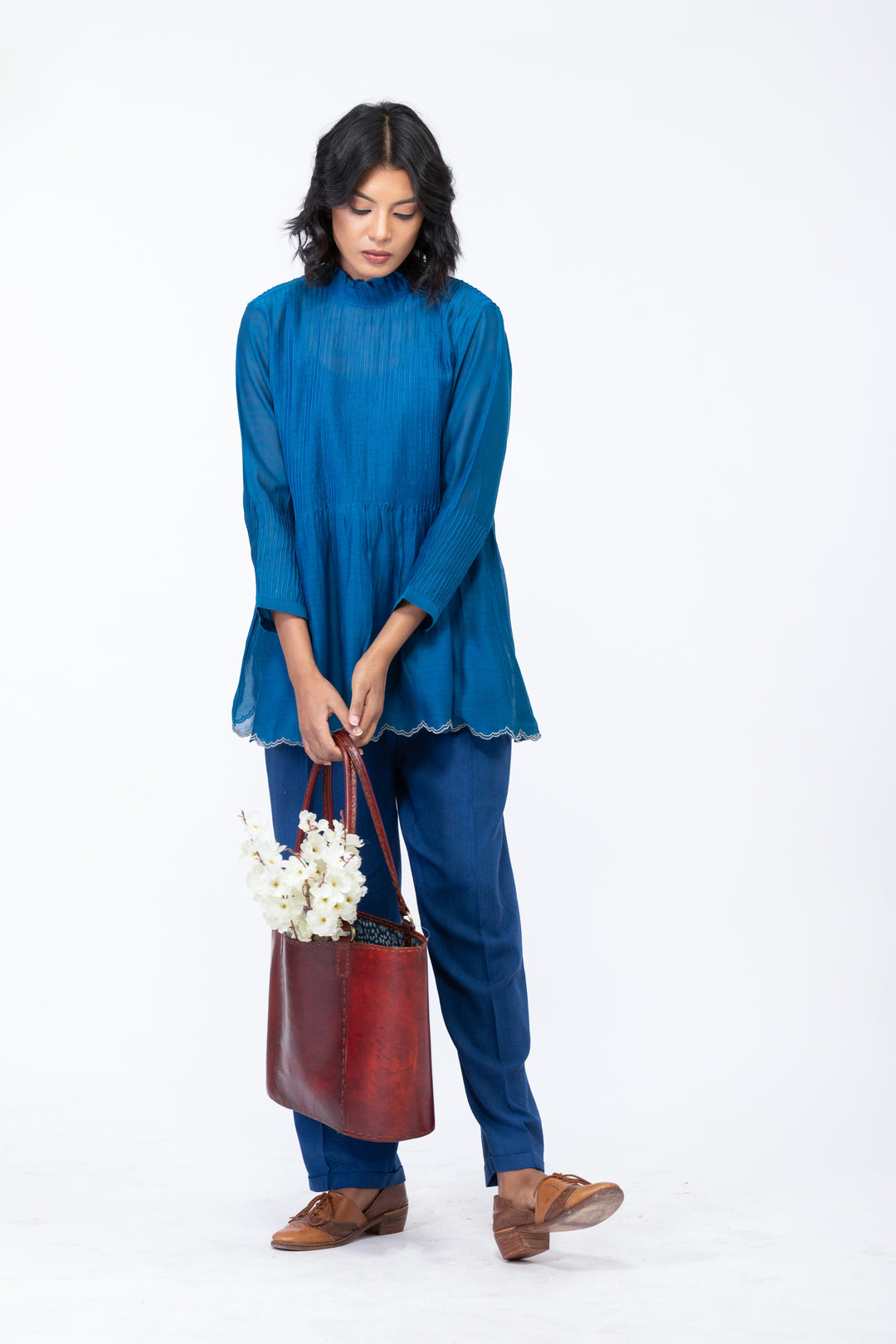 ANAITA SHORT OVERLAY