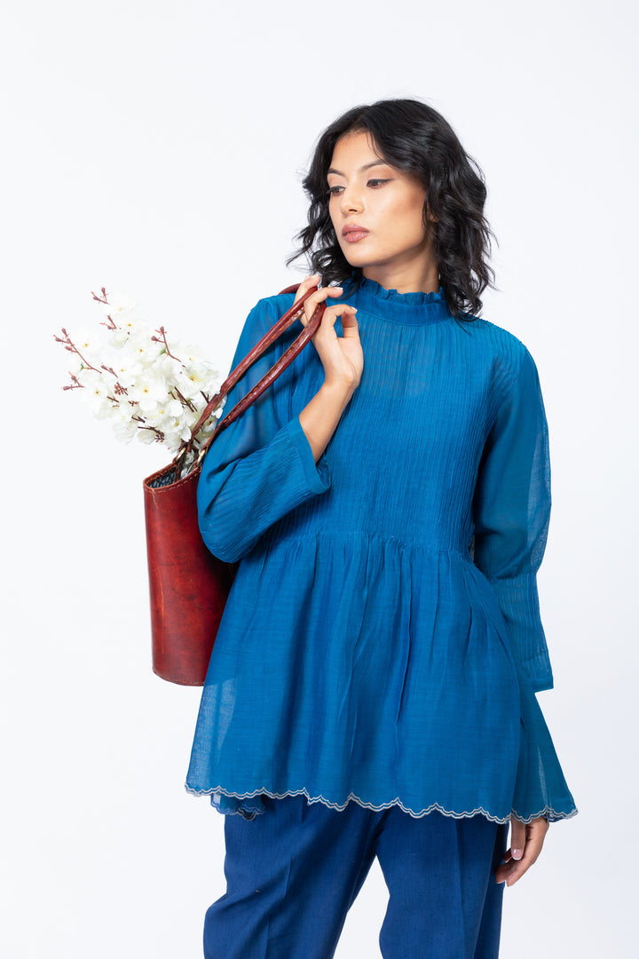 ANAITA SHORT OVERLAY