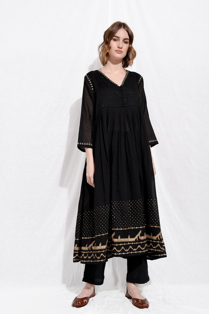 TINA KEDIA EMBROIDERED  SET