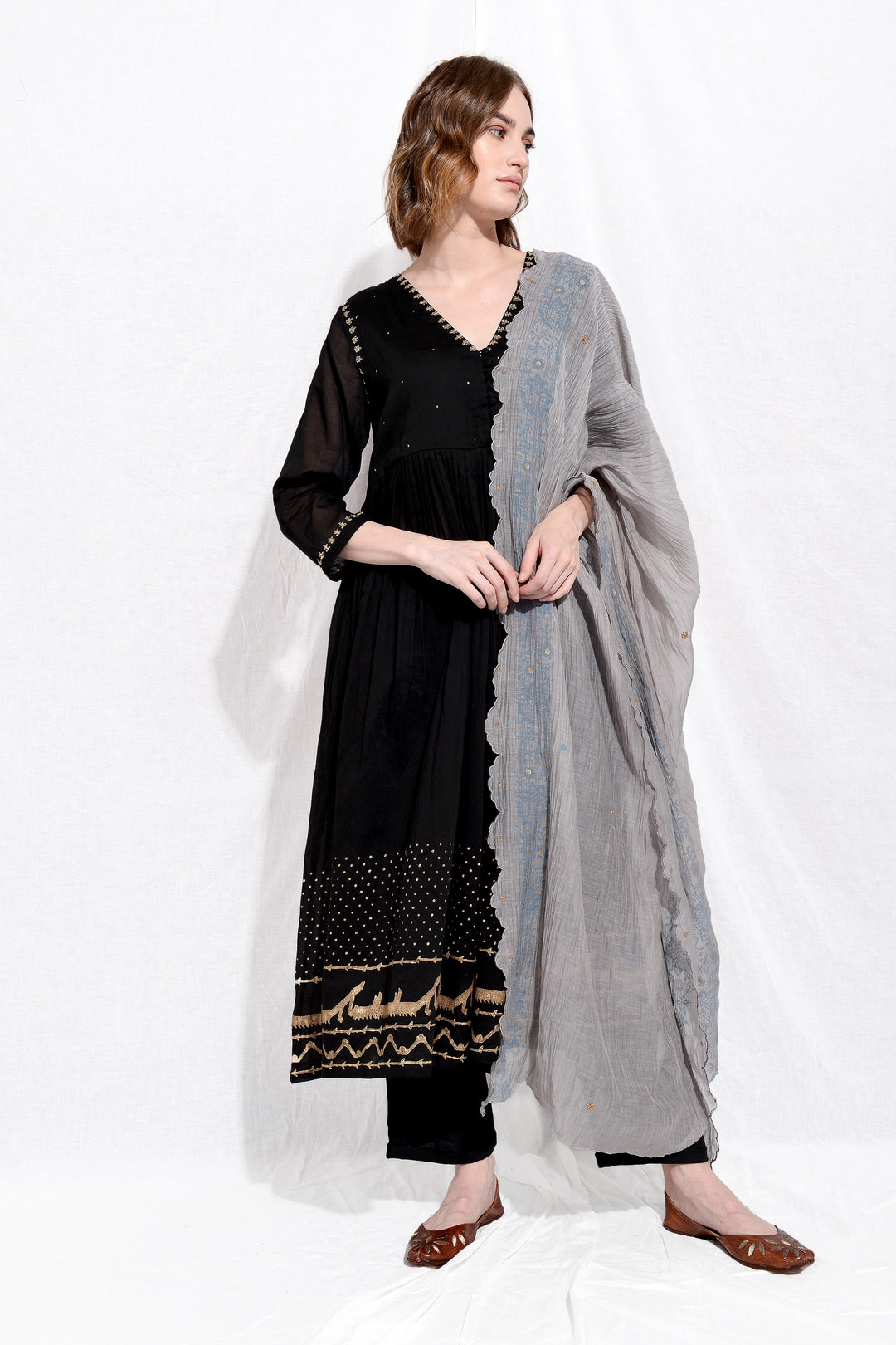 TINA KEDIA EMBROIDERED  SET