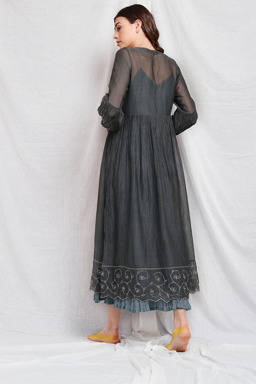 SUISEN SILK PLEATED OVERLAY DRESS