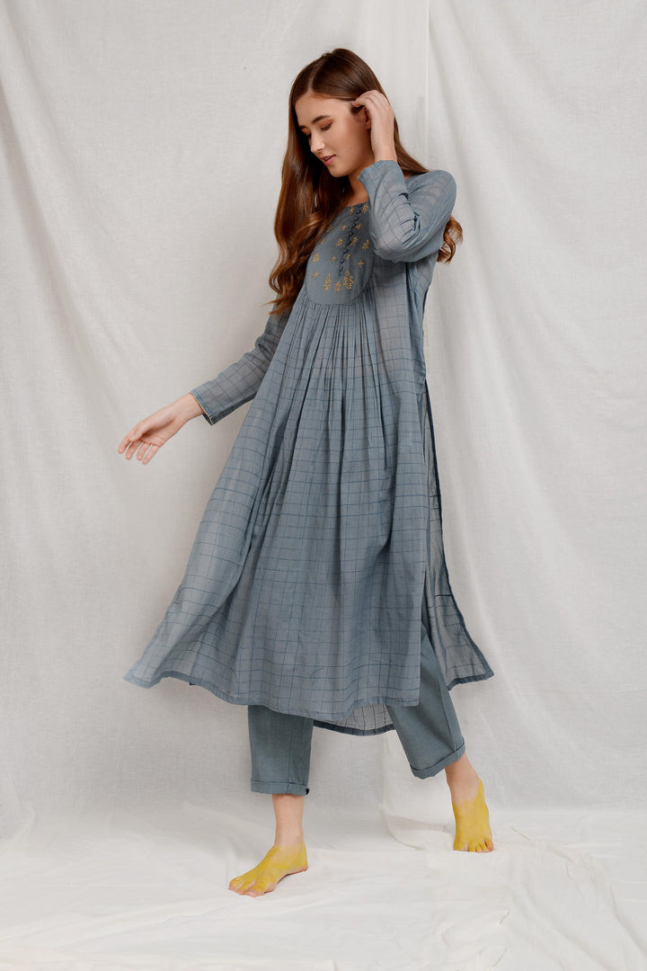 ANAHITA EMBROIDERED KEDIA SET