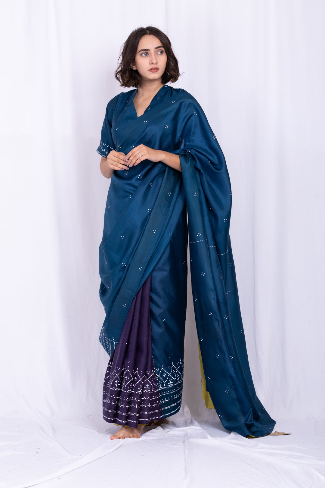 MORAKSHI BANDHANU SILK SAREE SET